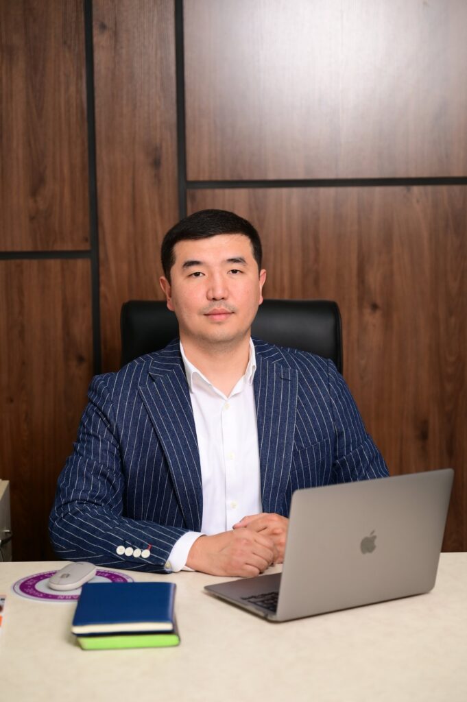 Ауезов Мухтар Кайратович — основатель и CEO Crystal Study